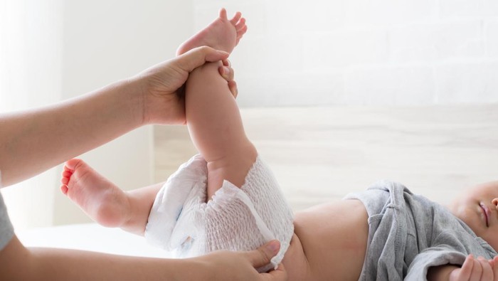 Nggak Boleh Asal Buang Limbah Popok Bayi